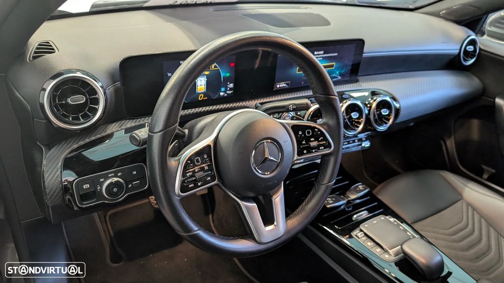 Mercedes-Benz A 250 e Style Plus - 13