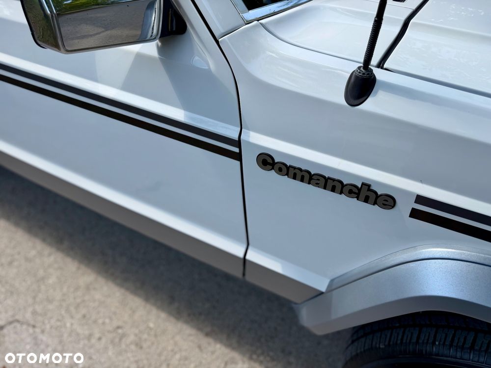 Jeep Comanche - 19