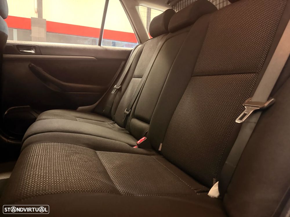 Toyota Avensis SW 2.0 D-4D Sol - 7
