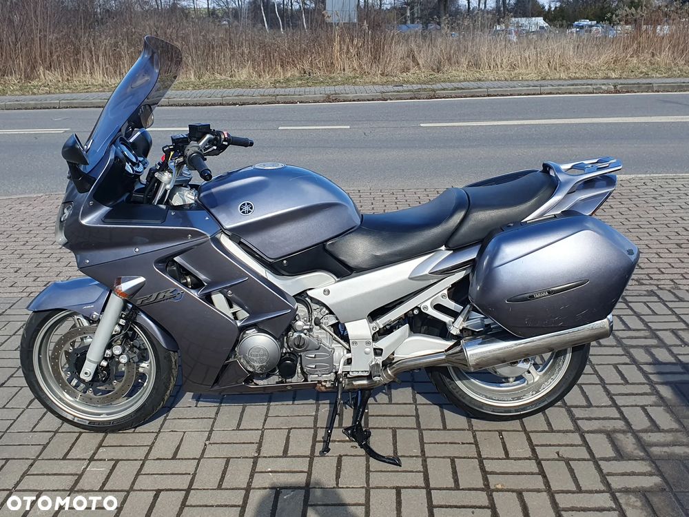 Yamaha FJR - 6