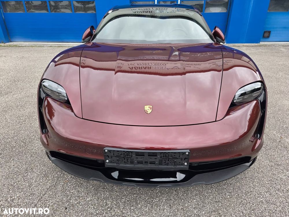 Porsche Taycan 4 - 3