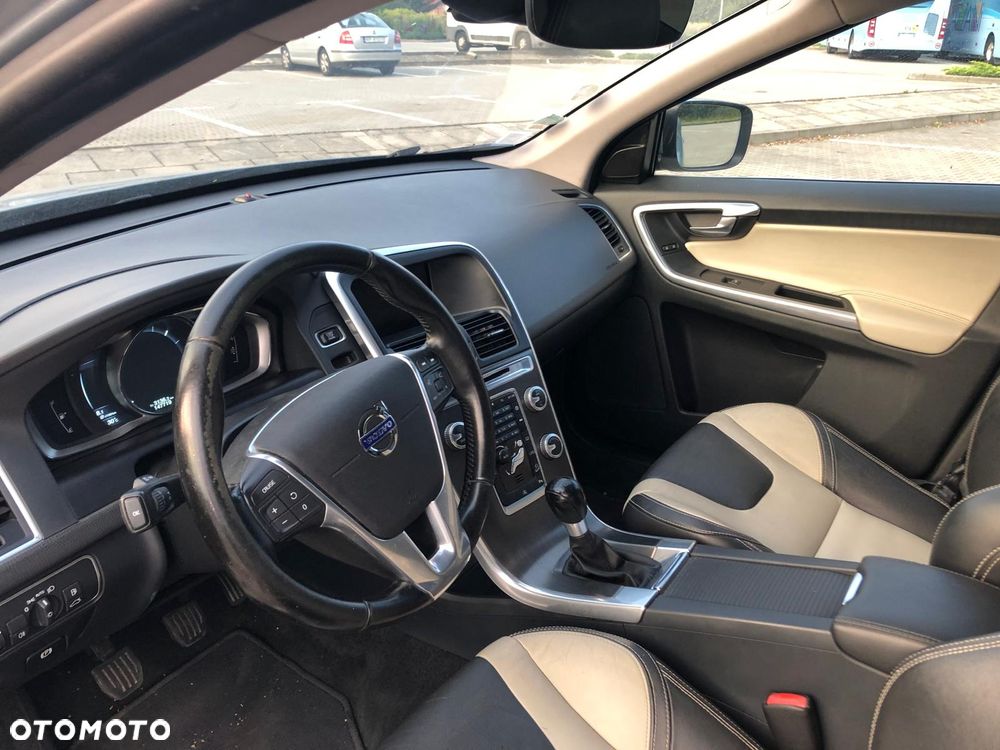 Volvo XC 60 D4 AWD Summum - 7