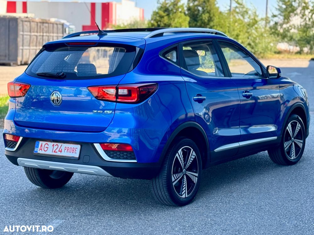 MG ZS EV - 6