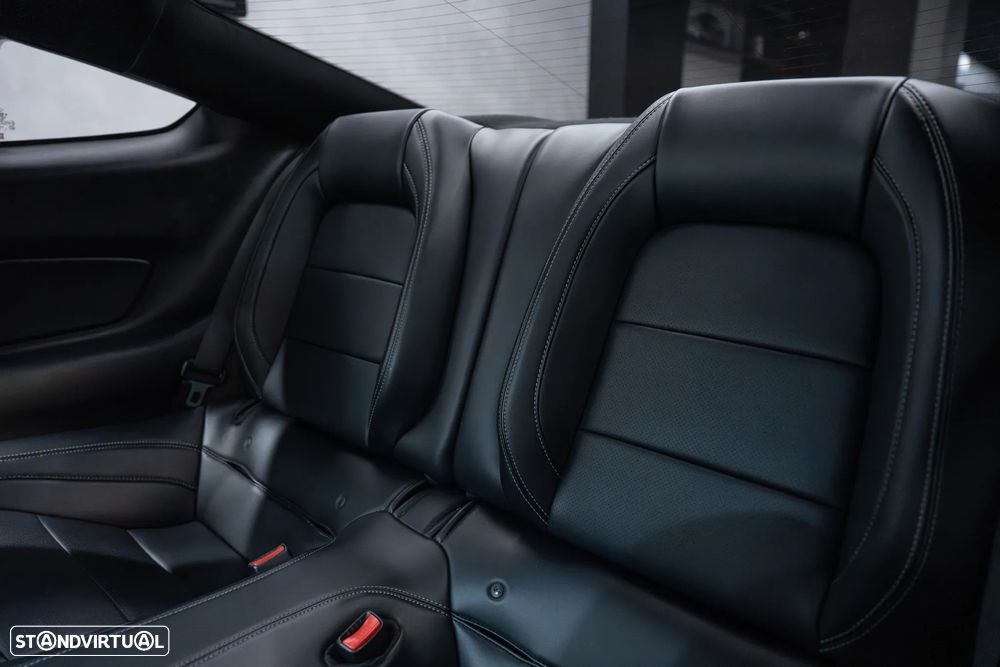 Ford Mustang 2.3i EcoBoost - 46