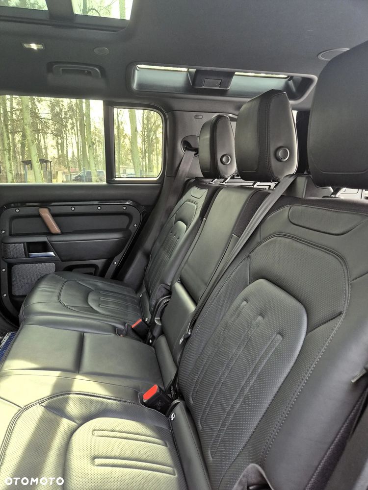Land Rover Defender 3.0 P400 mHEV X - 12