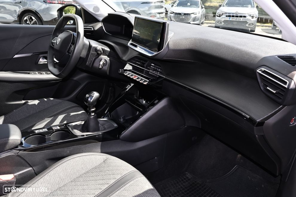Peugeot 208 1.2 PureTech Allure - 12
