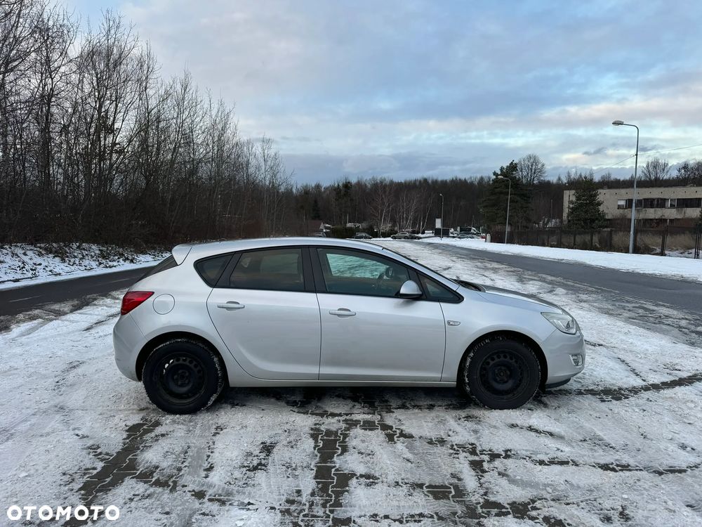 Opel Astra 1.4 T Enjoy - 4