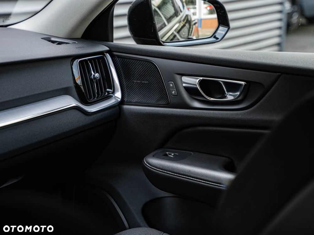 Volvo V60 B3 B Geartronic Momentum - 23