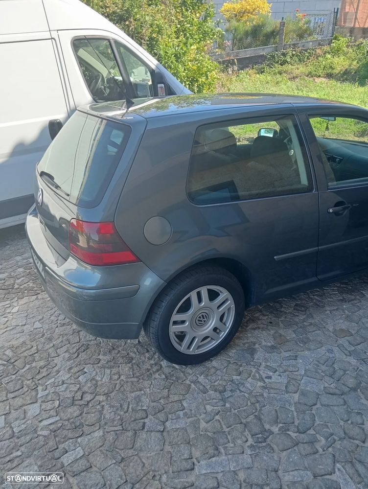 Volkswagen Golf 1998 photo 2