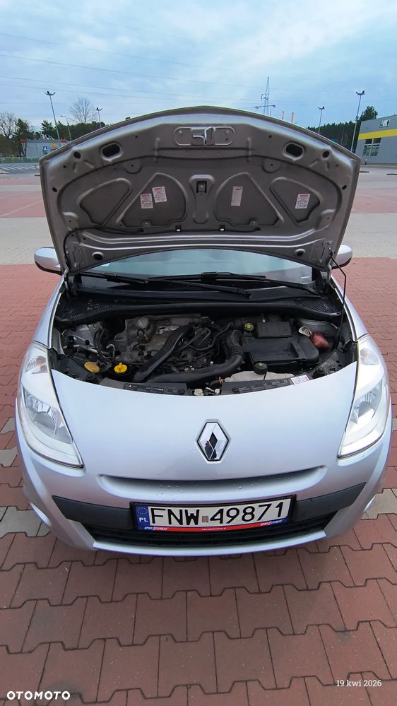 Renault Clio - 10