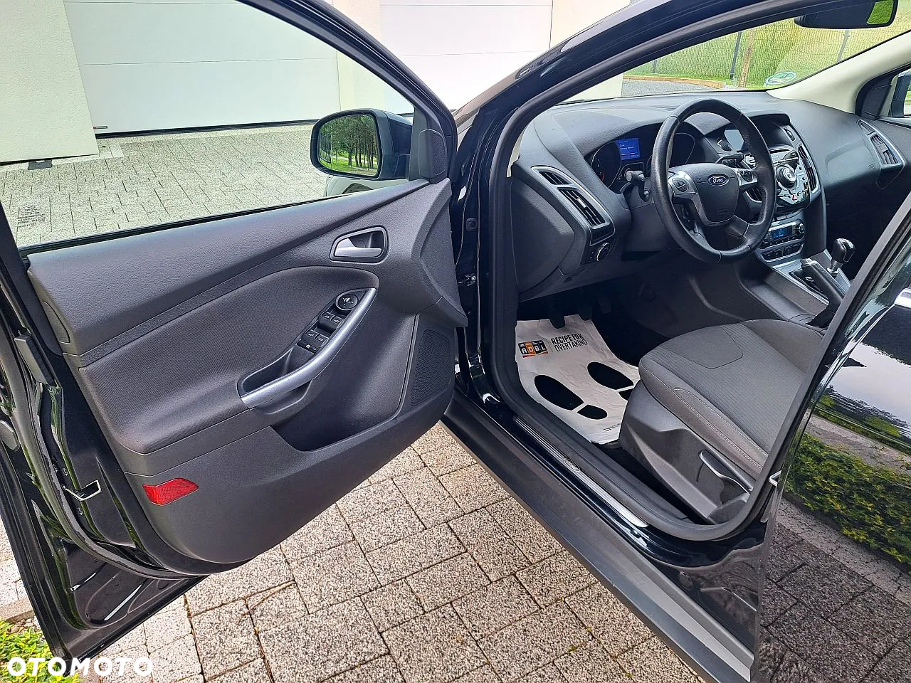 Ford Focus 1.6 EcoBoost Titanium - 34