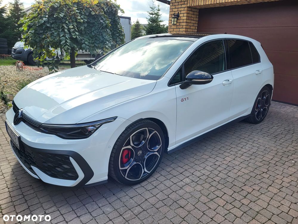 Volkswagen Golf ver-viii-2-0-tsi-gti-dsg - 1