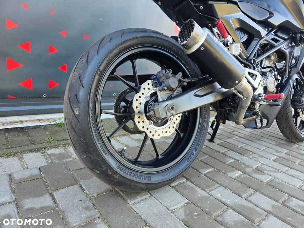 Honda CB - 16