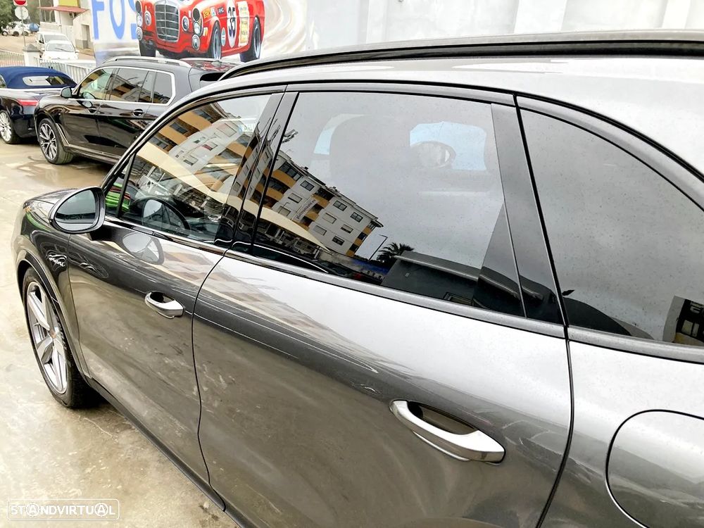 Porsche Cayenne E-Hybrid - 51