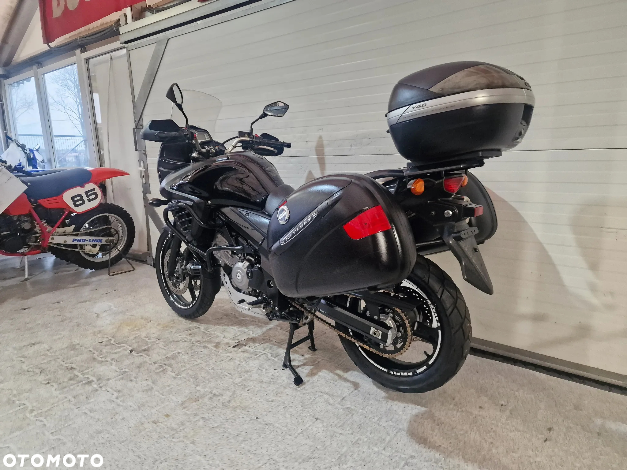 Suzuki DL - 3