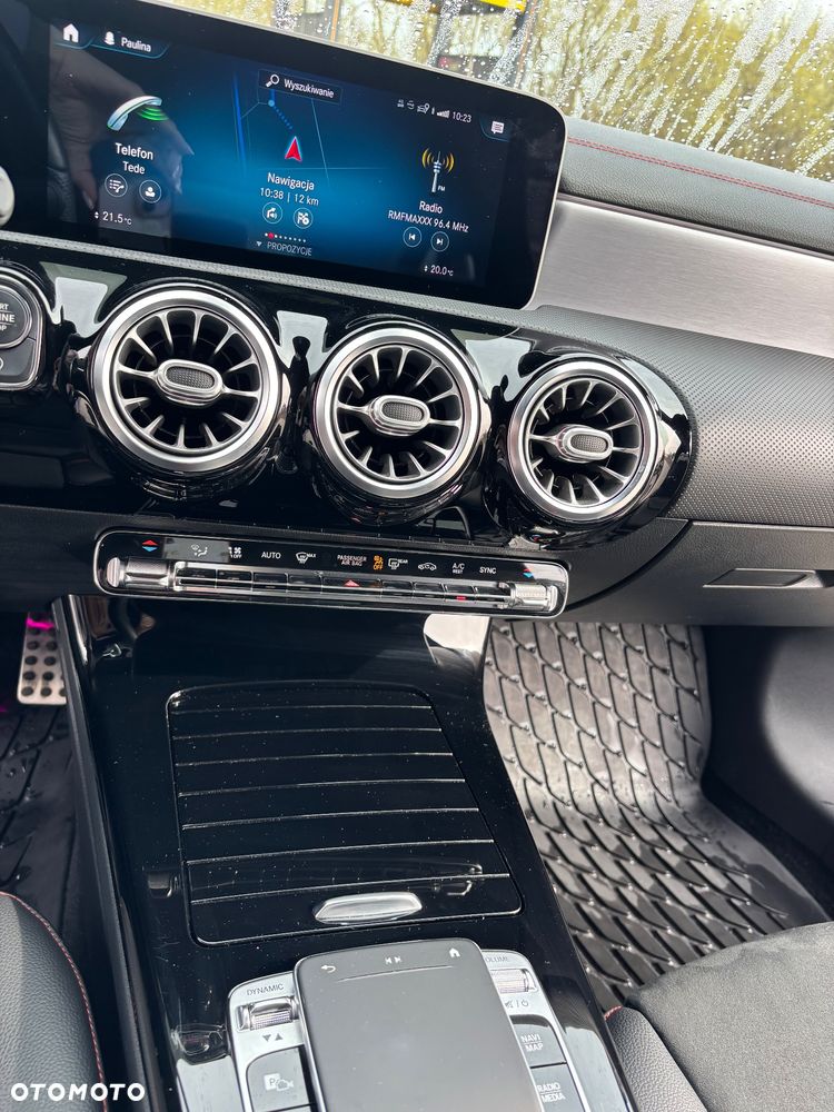 Mercedes-Benz CLA 200 7G-DCT - 10