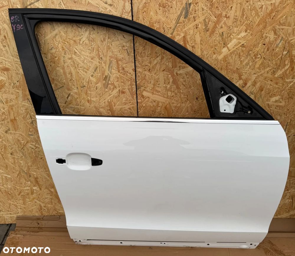 Audi Q5 8R drzwi przód prawe LY9C - 1