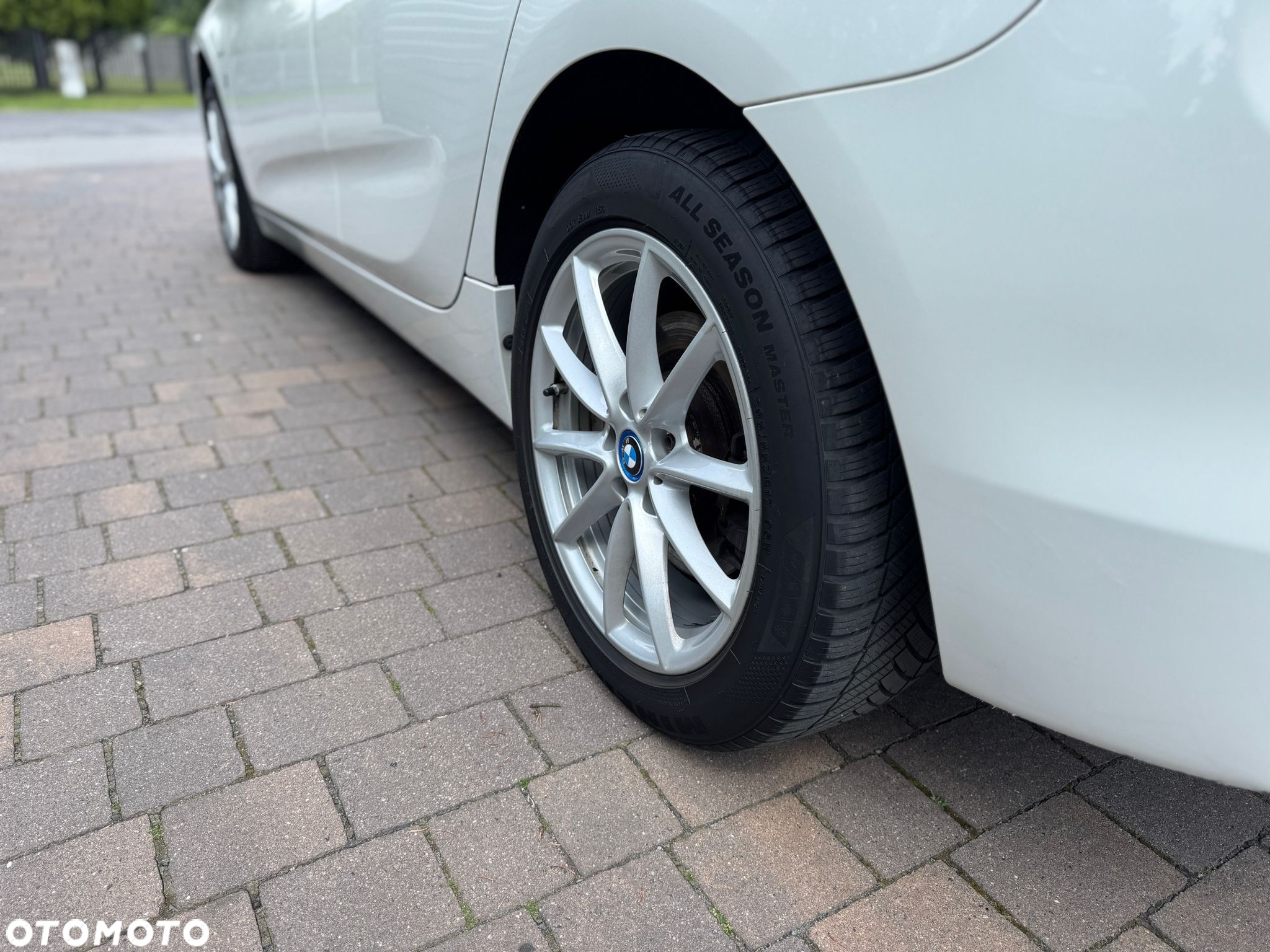 BMW Seria 2 225e xDrive Active Tourer - 13