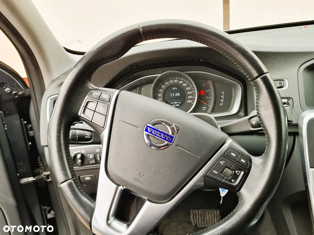 Volvo S60 Cross Country D4 Drive-E Momentum - 10