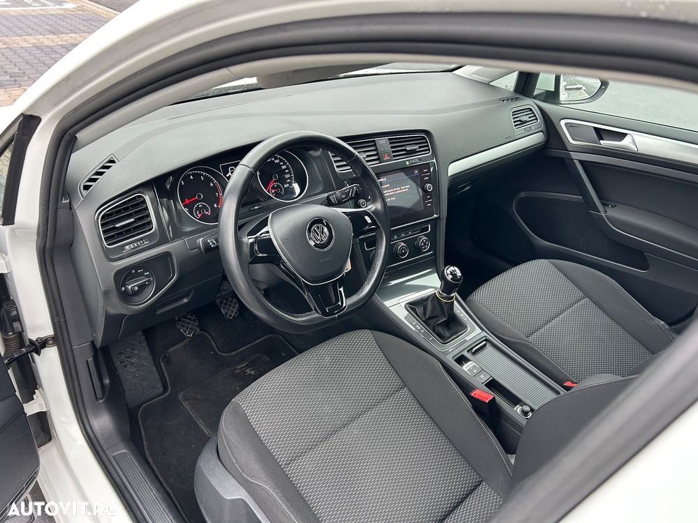 Volkswagen Golf 1.0 TSI (BlueMotion Technology) Comfortline - 10