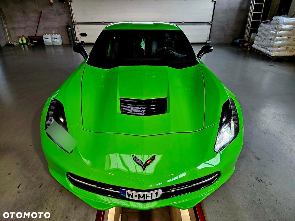Chevrolet Corvette - 40