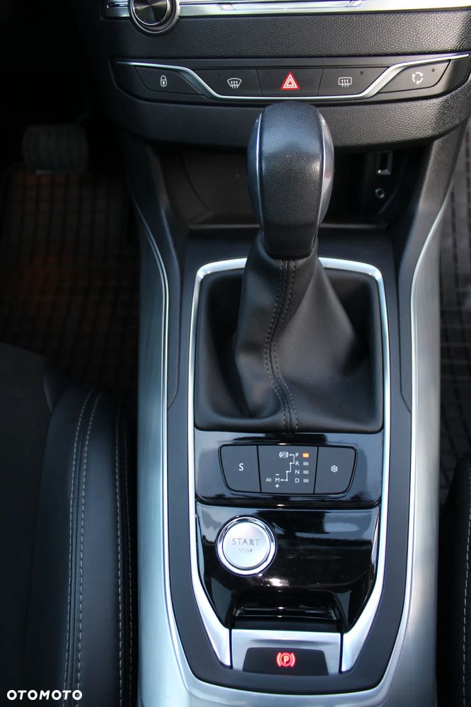Peugeot 308 1.2 PureTech Allure S&S - 31