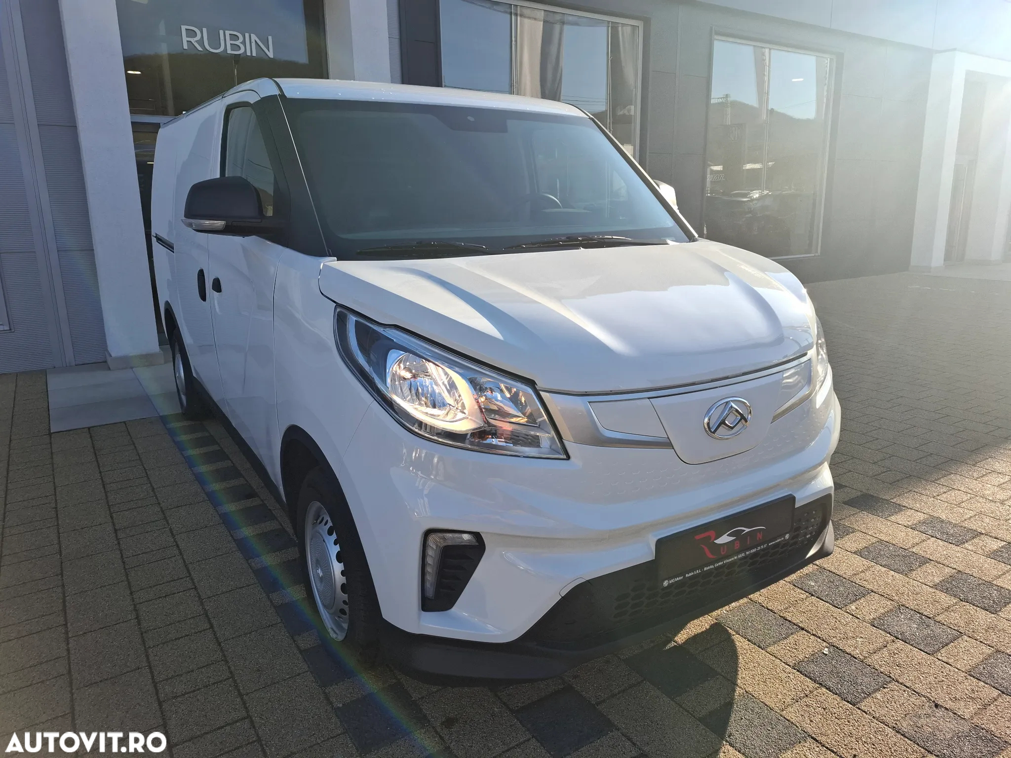 Maxus MAXUS e DELIVER 3 SWB 50.23KW - 3