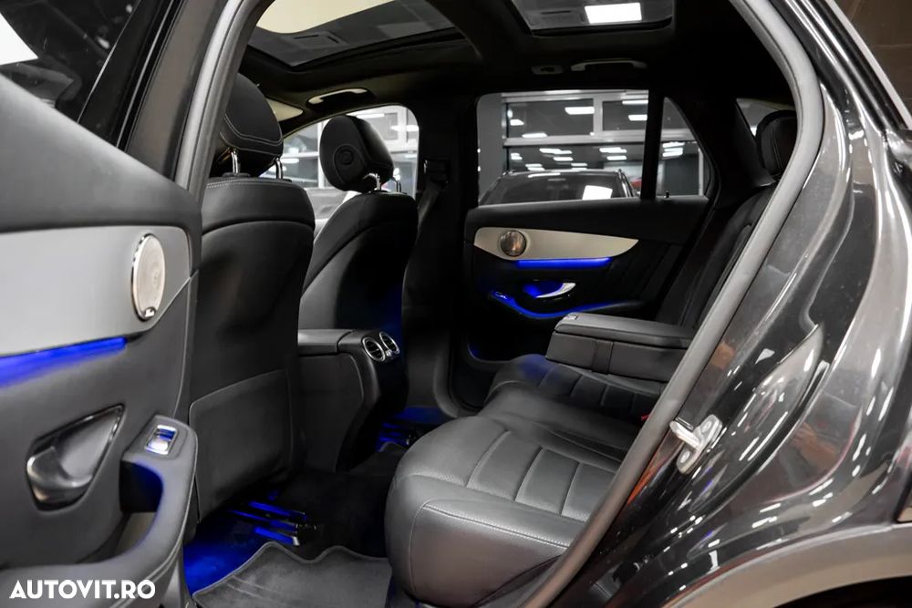 Mercedes-Benz GLC 220 d 4Matic 9G-TRONIC AMG Line - 34