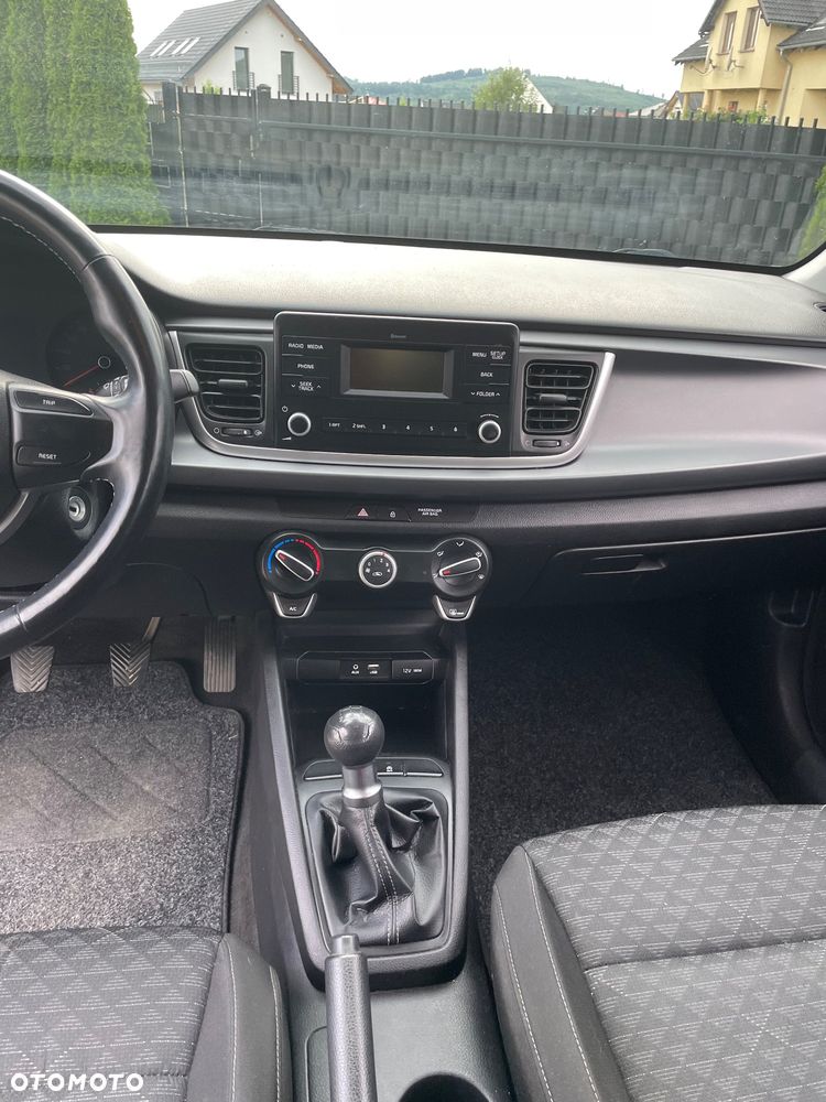 Kia Rio 1.2 Attract - 20