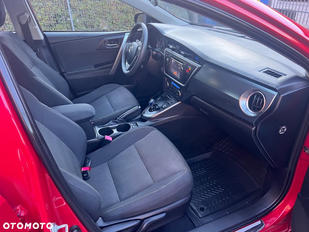 Toyota Auris - 19