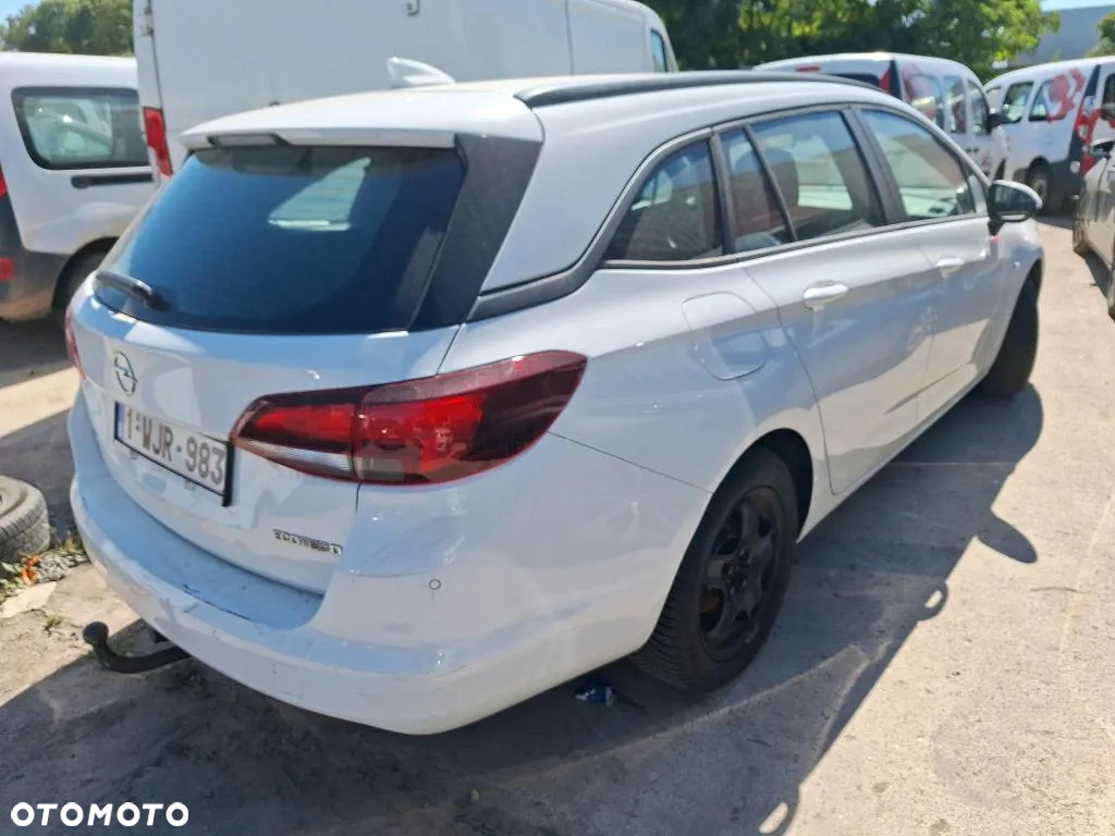 Opel Astra 1.6 D (CDTI) Start/Stop Edition - 4