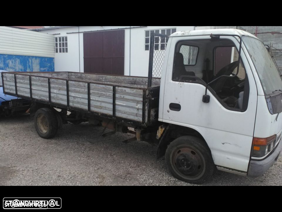 Peças Isuzu NKR (Sem motor) - 2