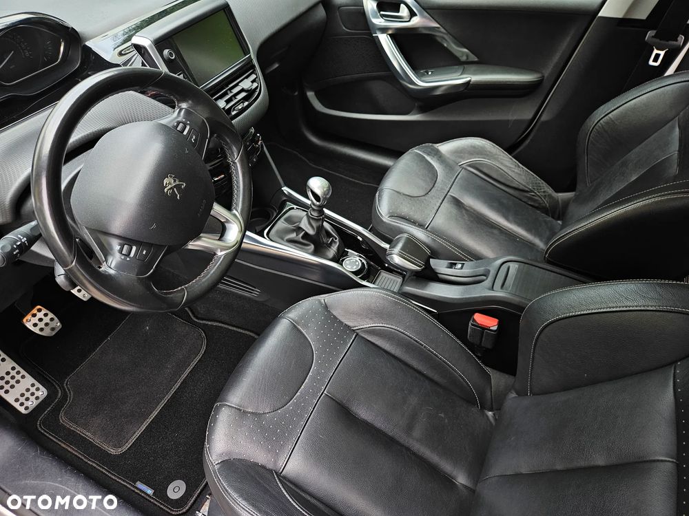 Peugeot 2008 e-HDi FAP 115 STOP & START Allure - 14