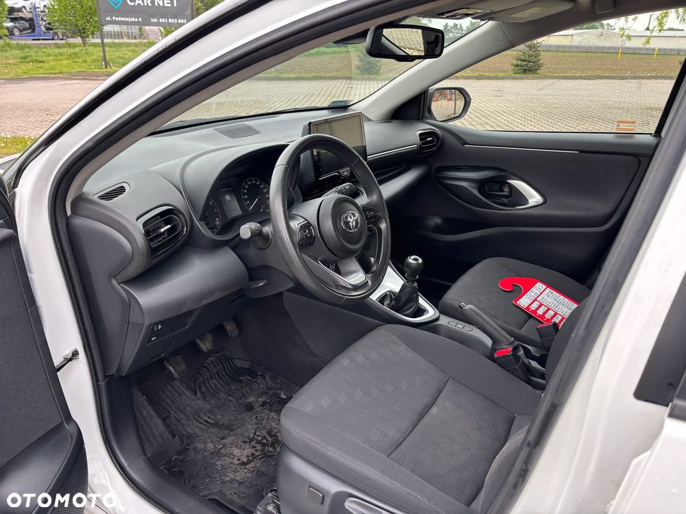 Toyota Yaris 1.5 Style - 10
