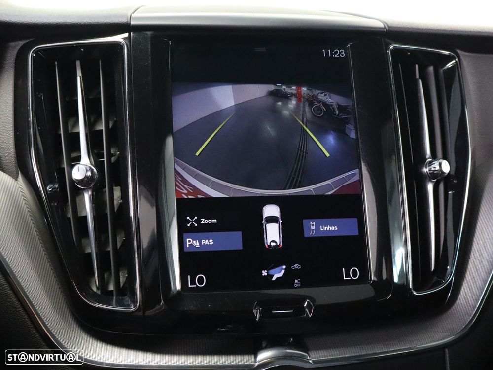 Volvo XC 60 2.0 T8 PHEV R-Design AWD - 20