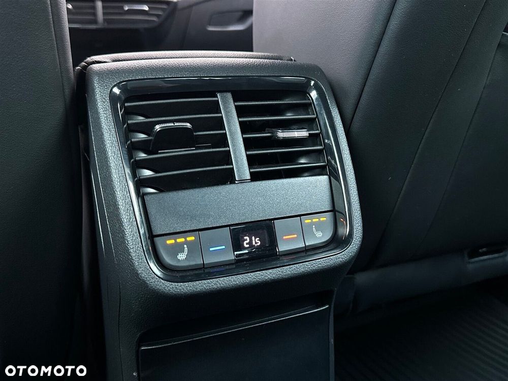 Skoda Octavia 2.0 TSI RS DSG - 32