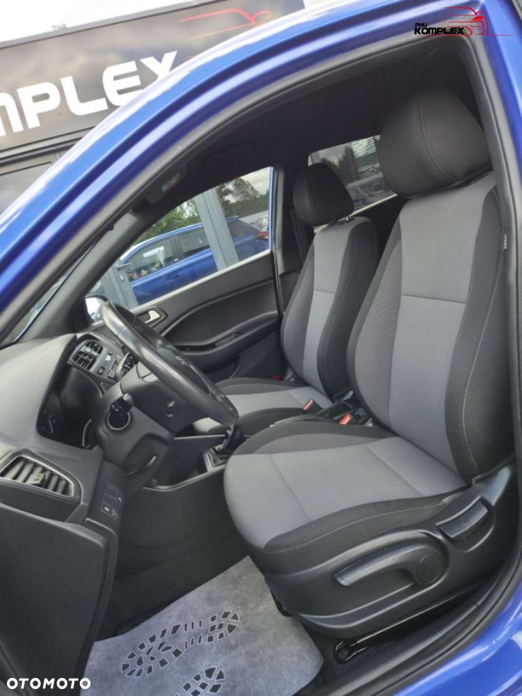 Hyundai i20 - 8