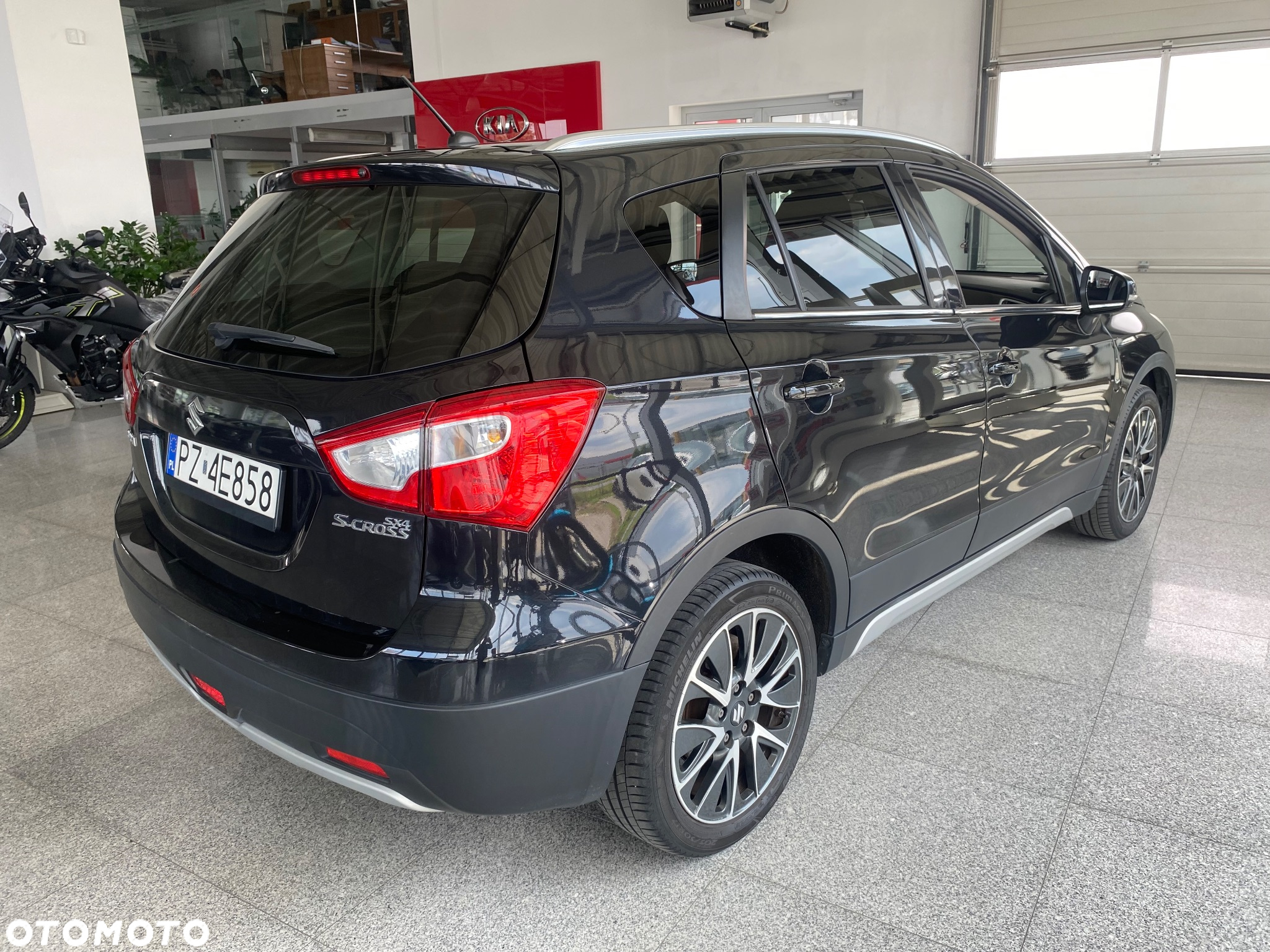 Suzuki SX4 1.6 Comfort Plus - 5