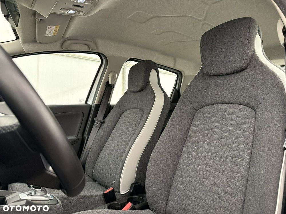 Renault Zoe - 12