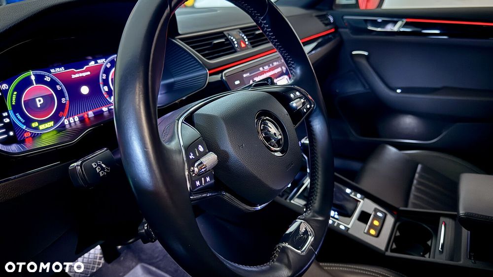 Skoda Superb 1.4 TSI DSG L&K - 24
