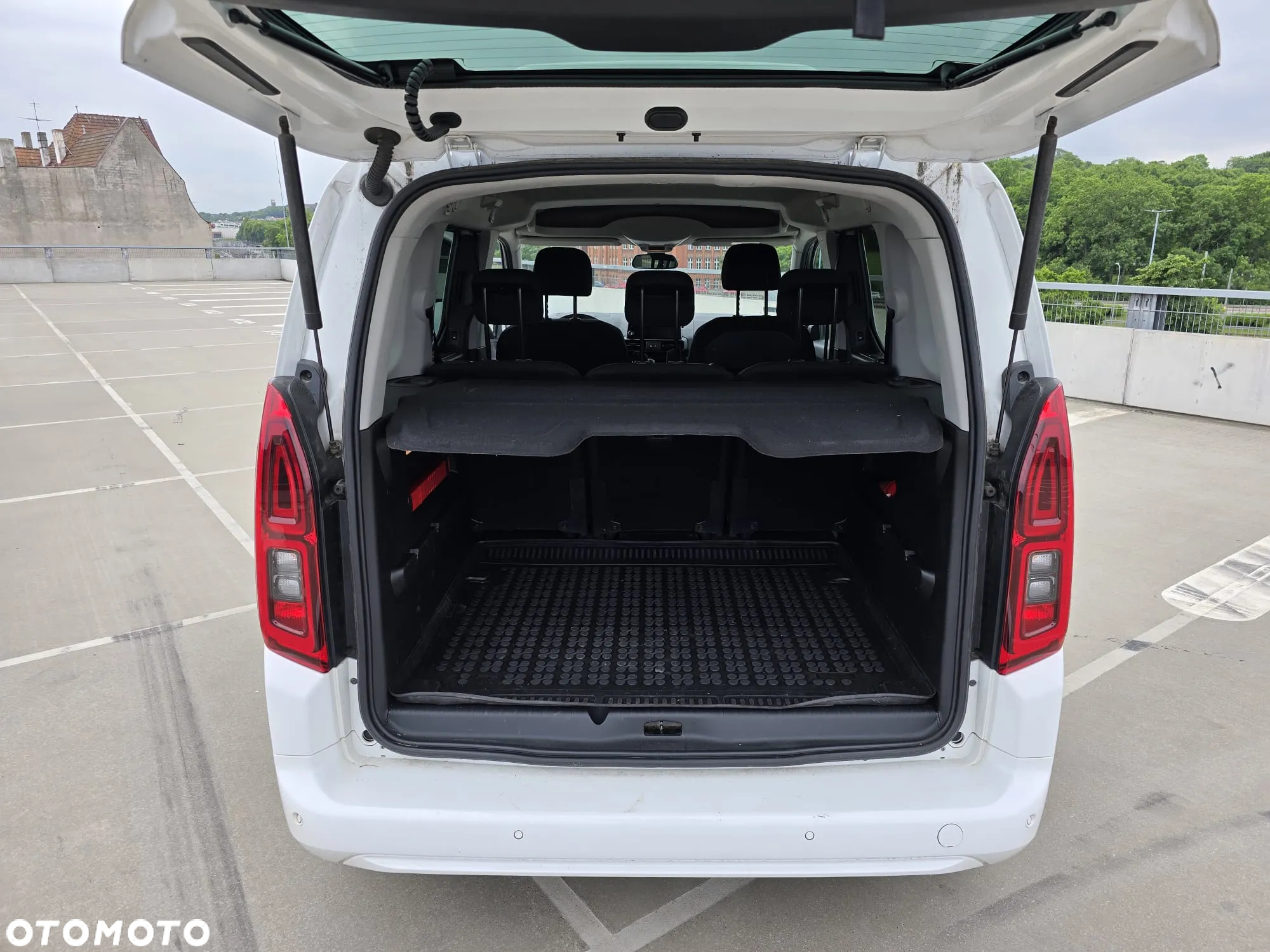 Toyota Proace City Verso 1.5 D-4D Family - 11