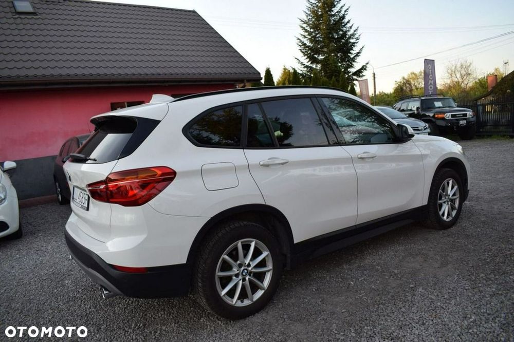 BMW X1 xDrive18d - 4