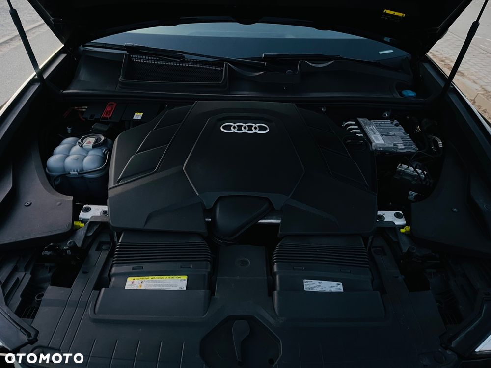 Audi Q8 - 24