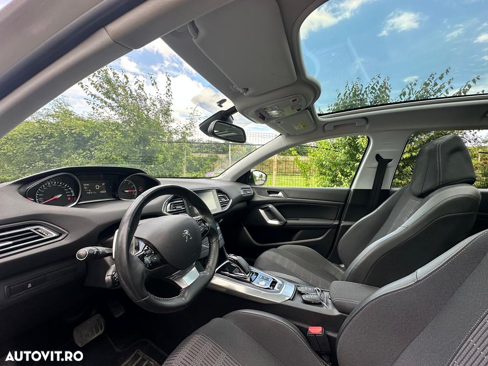 Peugeot 308 1.2L PureTech S&S EAT8 Allure - 12