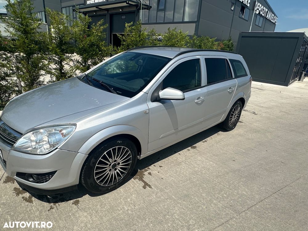 Opel Astra 1.7 CDTi Cosmo - 3