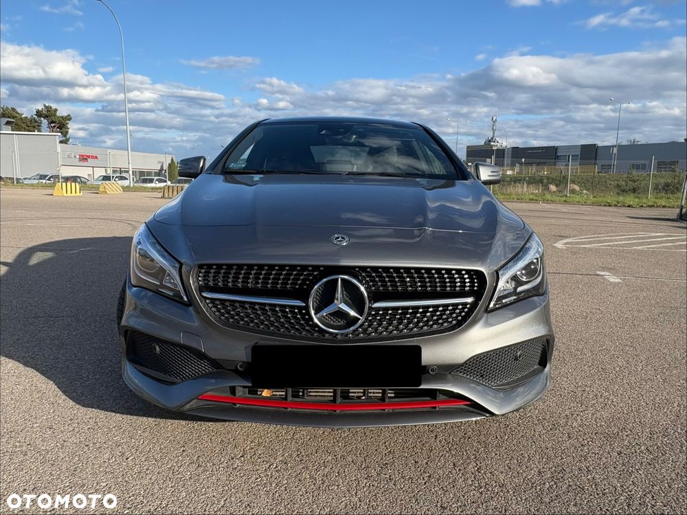Mercedes-Benz CLA 250 4Matic 7G-DCT AMG Line - 1