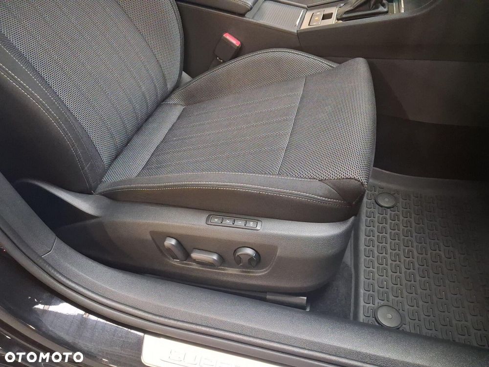 Skoda Superb 2.0 TDI SCR 4x4 Style DSG - 31