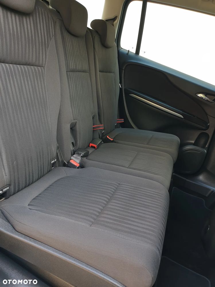 Opel Zafira Tourer 1.4 Turbo Edition - 36