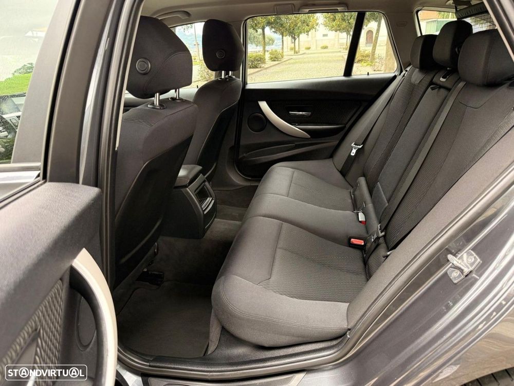 BMW 316 d Touring - 31