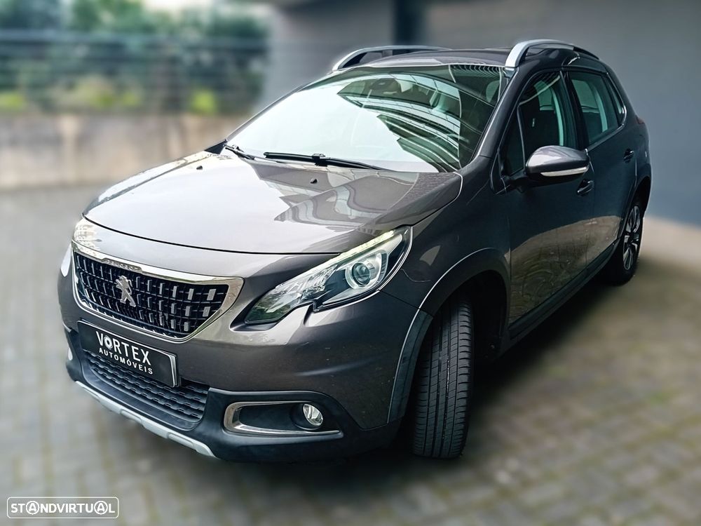 Peugeot 2008 1.2 PureTech Allure EAT6 - 4
